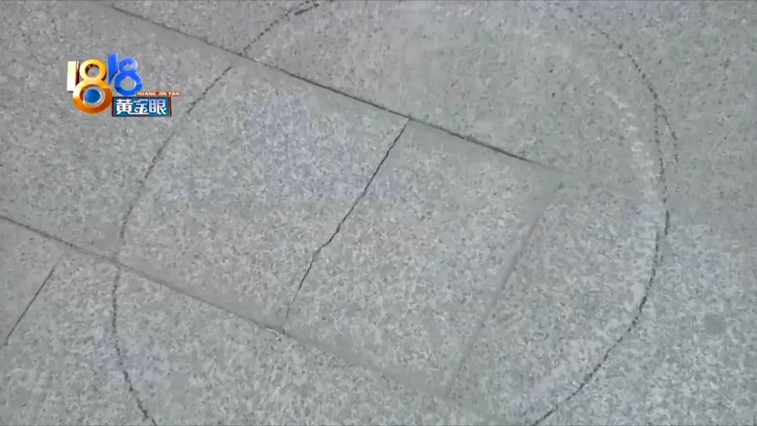 DƬ